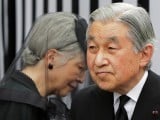 file-photo-japans-emperor-akihito-and-empress-michiko-leave-after-praying-at-the-altar-of-late-prince-tomohito-in-tokyo-2