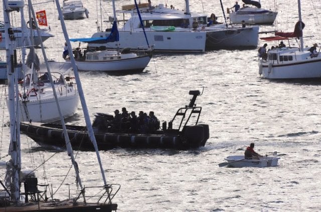 six dead after sydney seaplane crashes into river