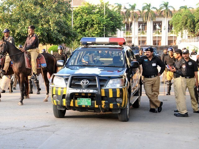 Lahore police force man to remove clothes for 'checking'