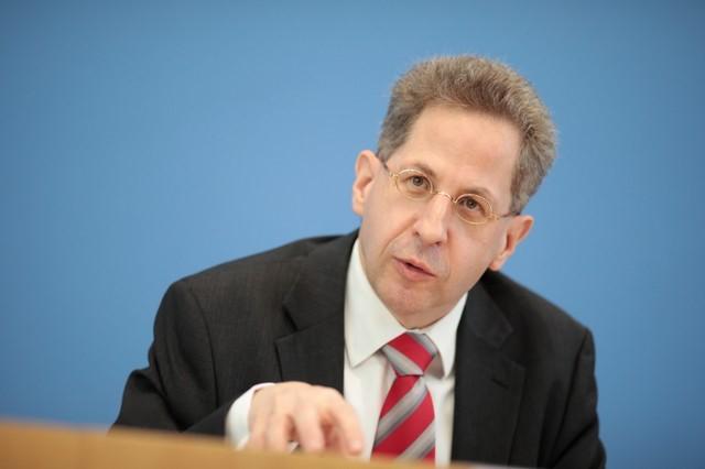 hans georg maassen head of the german federal office for the protection of the constitution bundesamt fuer verfassungsschutz addresses a news conference to introduce the agency 039 s 2016 report on militant threats to the constitution in berlin germany photo reuters