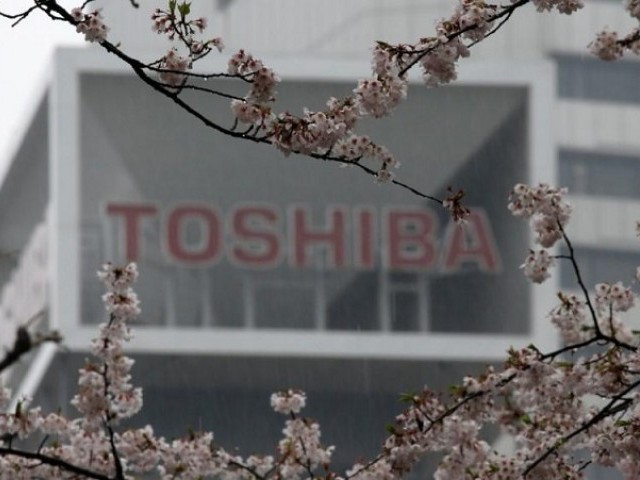 Toshiba eyes cancelling chip unit sale if no China approval by May