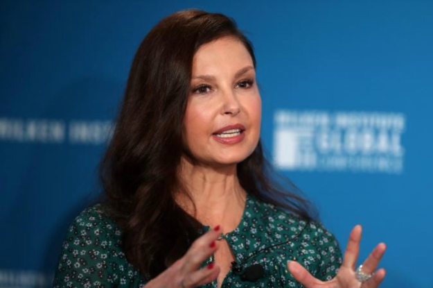 Ashley Judd speaks at the Milken Institute's 21st Global Conference in Beverly Hills, California, U.S. April 30, 2018. PHOTO: REUTERS