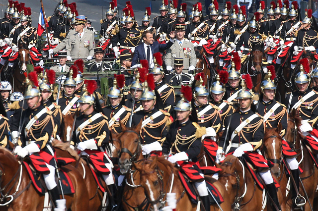 french president and chief of defence staff celebrate bastille day at military parade photo afp