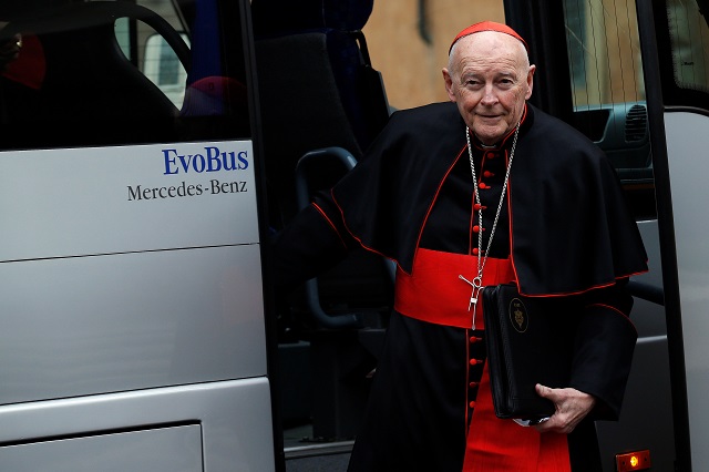Cardinal Theodore Edgar McCarrick from U.S. arrives for a meeting at the Synod Hall in the Vatican March 7, 2013. PHOTO: REUTERS