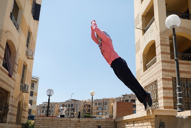 An Egyptian woman from Parkour Egypt 