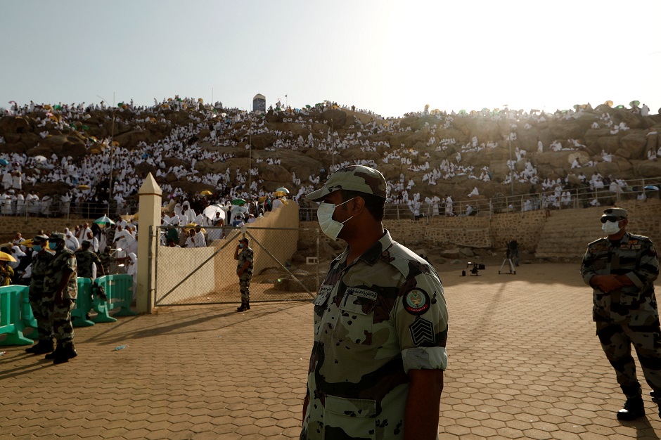 Saudi security officers near Mount Arafat during Hajj on August 20, 2018. PHOTO:REUTERS