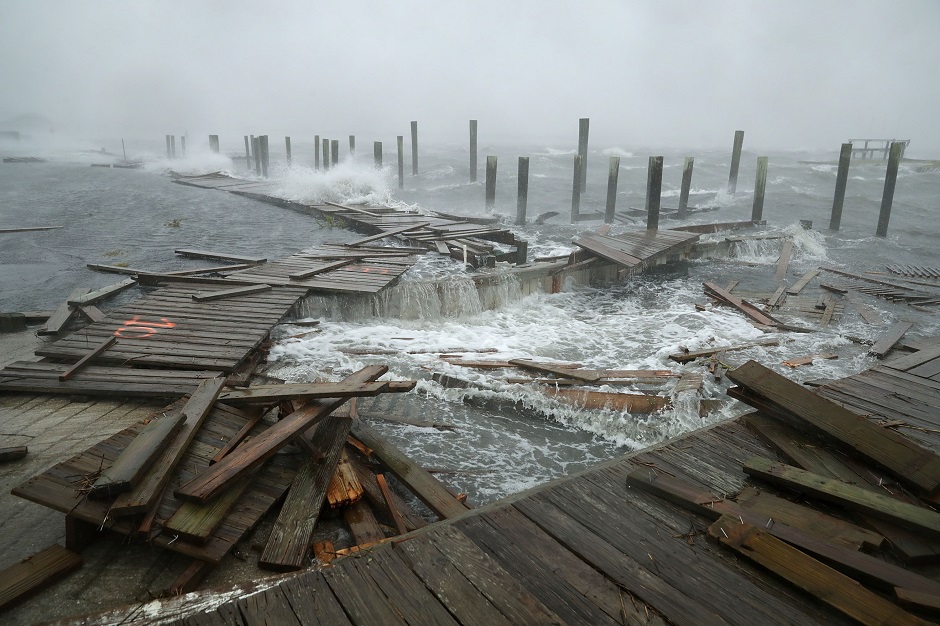 Water level rises during Hurricane Florence in New Bern, North Carolina, PHOTO: AFP