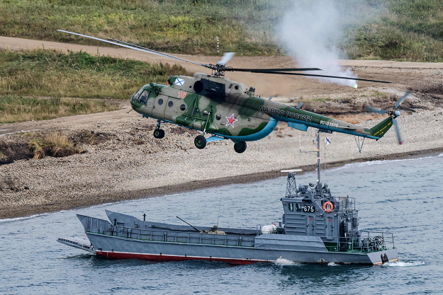 Russian military forces perform a landing during the Vostok-2018 (East-2018) military drills. PHOTO:AFP