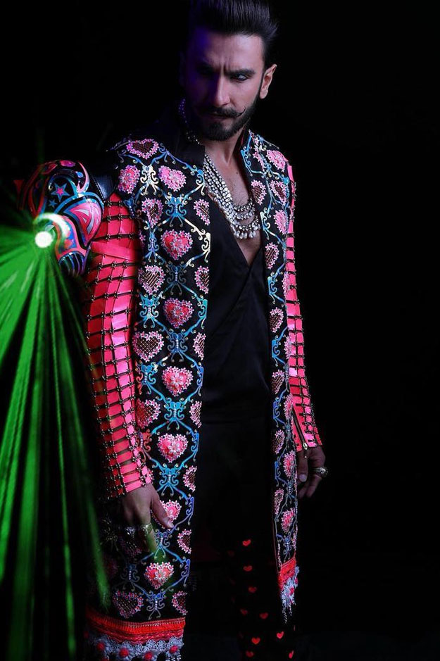 Ranveer Singh stuns in outfit by Lahore-based designer