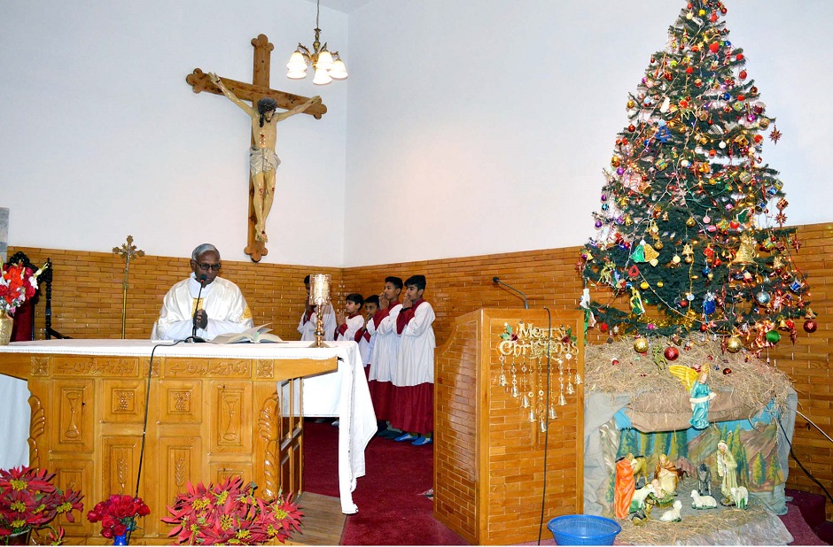 Annual commemoration ceremony on the occasion of Christmas Day celebration held at a Church in Rawalpindi, Punjab. PHOTO COURTESY: PPI/IMAGES