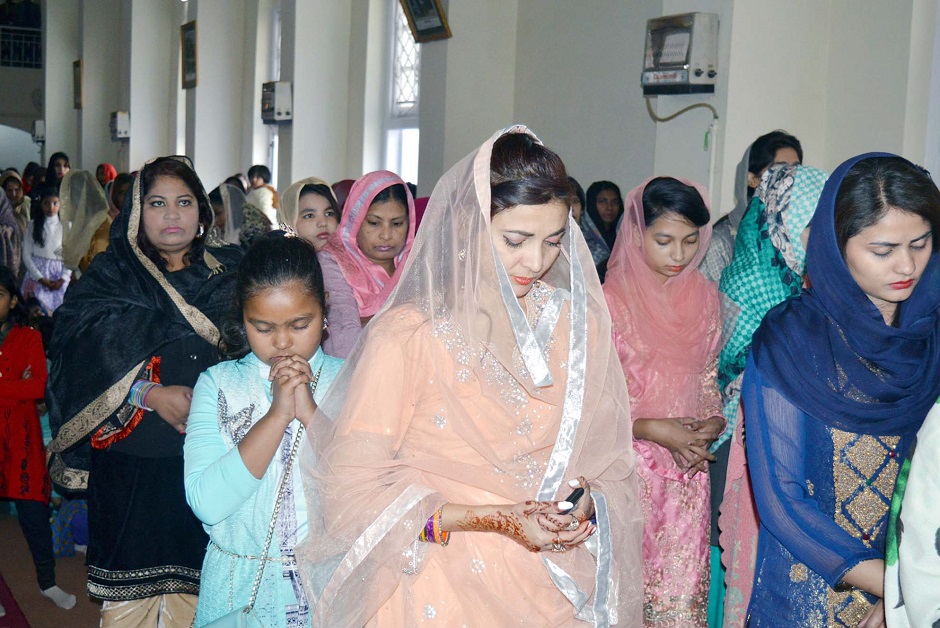 Christian women and girls led Christmas Day prayers held at a Church in Rawalpindi, Punjab. PHOTOCOURTESY: PPI/IMAGES