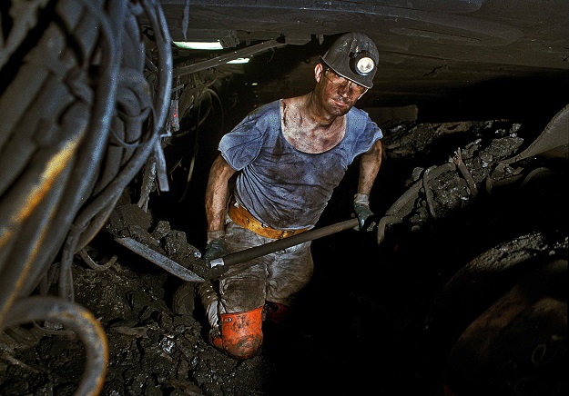German miner Andreas Stieglan works in the coal mine Prosper Haniel in Bottrop, western Germany, at a depth of 1250 meters. PHOTO: AFP
