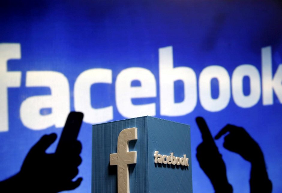 facebook sees higher profits more friends