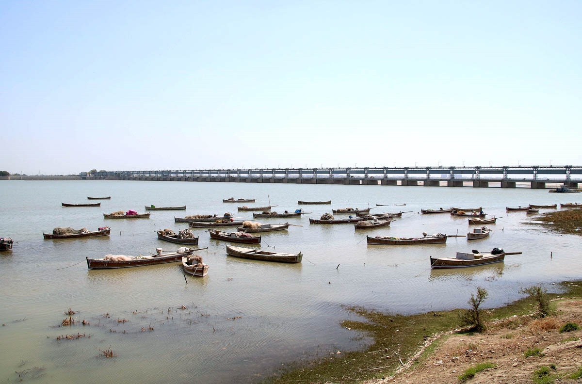 Activists demand 'free flowing of River Indus' on World Rivers Day ...