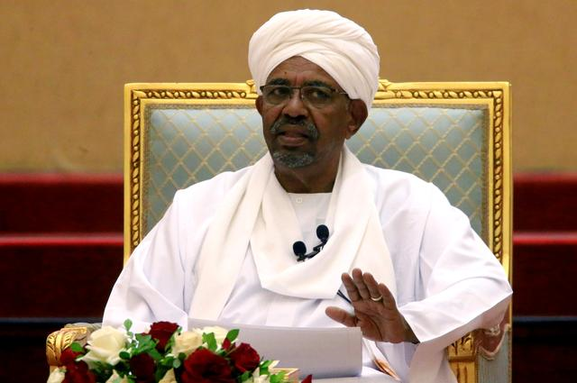 sudanese president omar al bashir addresses a meeting at the presidential palace in khartoum sudan april 5 2019 photo reuters