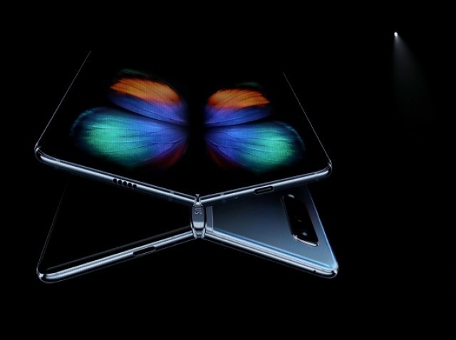 smartphone galaxy fold