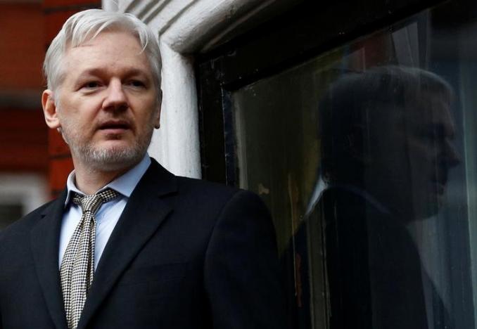 us charges julian assange with violating espionage act