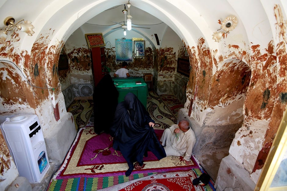 5.Iraqi Shia Muslims visit holy places, ahead of the holy fasting month of Ramadan in Najaf, Iraq. PHOTO: REUTERS