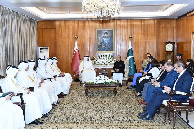 President Arif Alvi and Qatarâs Emir Sheikh Tamim bin Hamad Al Thani lead delegation-level talks at the presidency. PHOTO: PID