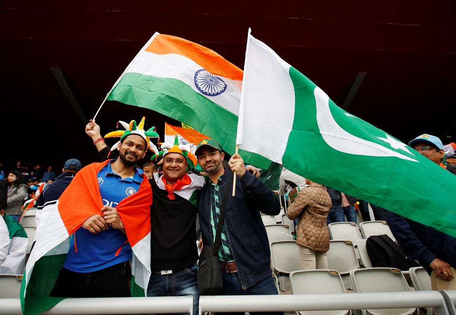 India and Pakistan fans. PHOTO: REUTERS