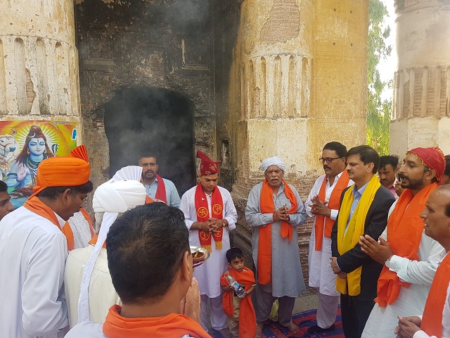 hindu temple reopens in sialkot for worshippers after 72 years