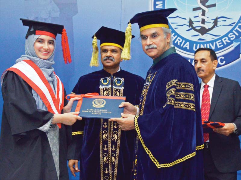 vice admiral r muhammad shafiq confers degrees on the graduating class of bahria university medical and dental college photo press release