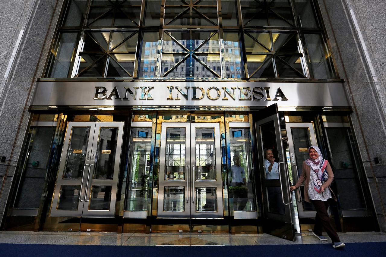 bank indonesia trims key lending rate by 25 basis points to 5 75 photo reuters