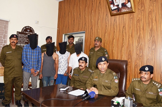 police bust gang of snatchers inspired by bollywood s dhoom