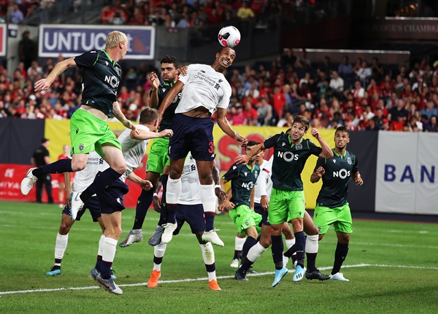 they lost a 2 1 decision to spanish club sevilla on sunday at boston 039 s fenway park following a 3 2 defeat to germany 039 s borussia dortmund at notre dame stadium on friday photo afp