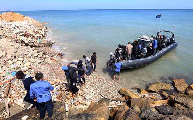 more than 100 migrants missing off libyan coast iom