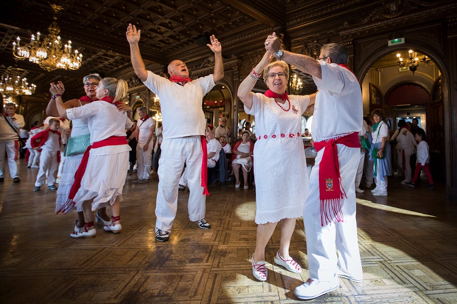 People dancing during the traditional 