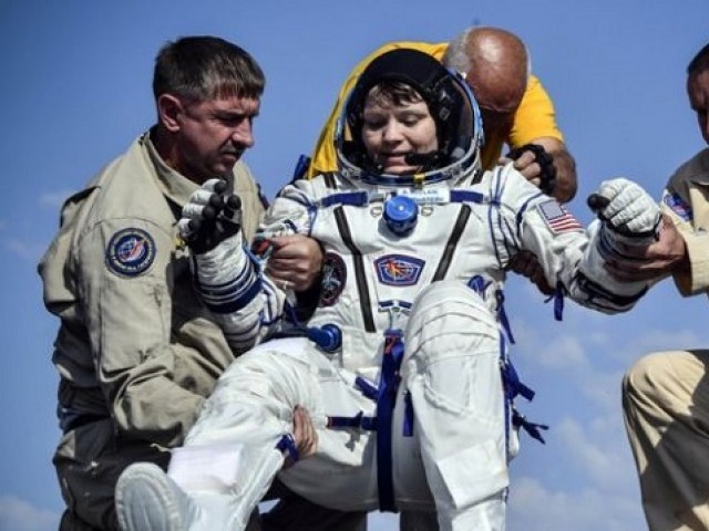 Astronaut Booked For Case On Opening Husbands Bank Account In Space...అంతరిక్షంలో బ్యాంకు ఖాతా తెరిచినందుకు కోర్టు కేసు...