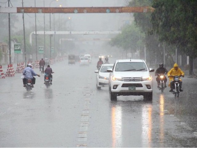does it rain in karachi today