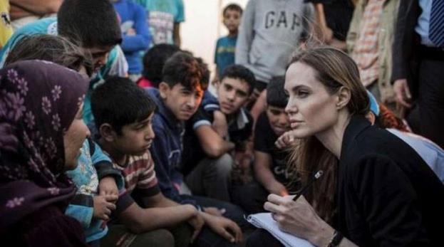 Angelina Jolie in BD-AFP
