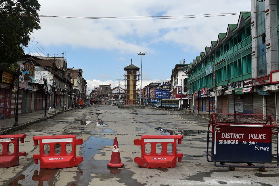  In this file photo taken on August 19, 2019, the clock tower at deserted Lal Chowk is pictured during a security lockdown in Srinagar. PHOTO: AFP