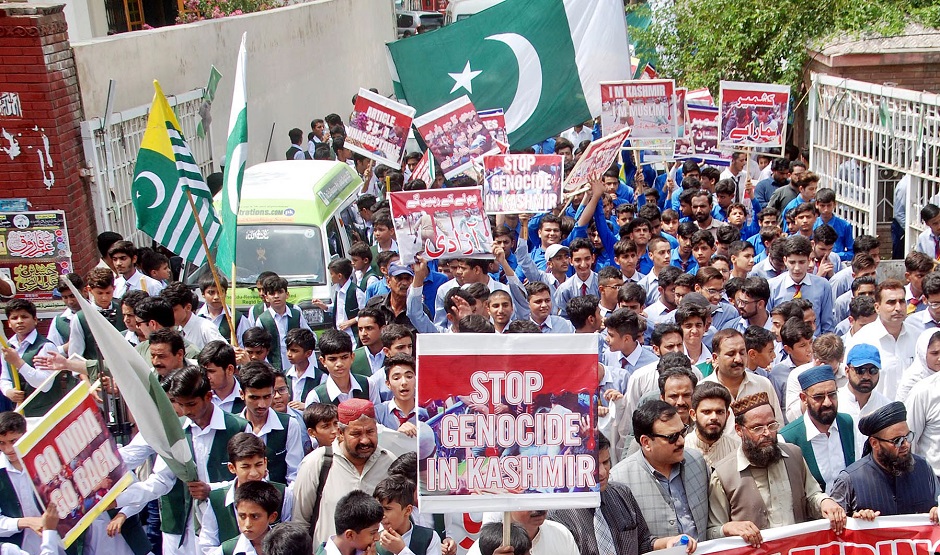 Students of all Pakistan private schools management association hold a protest against Indian aggression to express solidarity with Kashmirâs people outside press club in Rawalpindi. PHOTO: EXPRESS