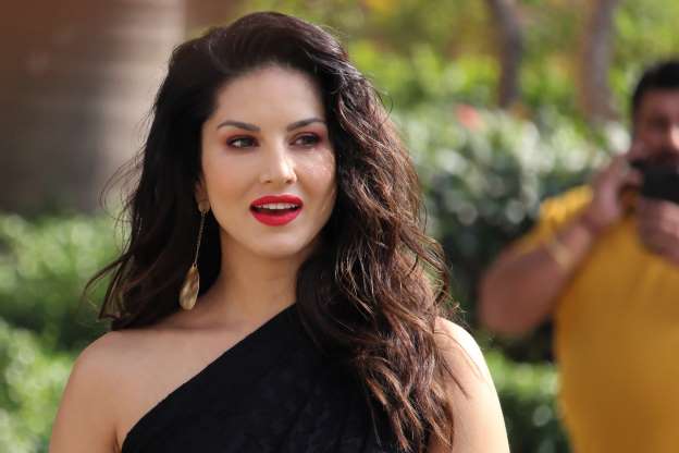 624px x 416px - Indian adult confused for Sunny Leone can't rest