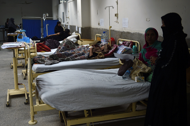 In this picture taken on January 8, 2019, patients are treated at a gynaecology ward at a government hospital in Karachi. PHOTO: AFP
