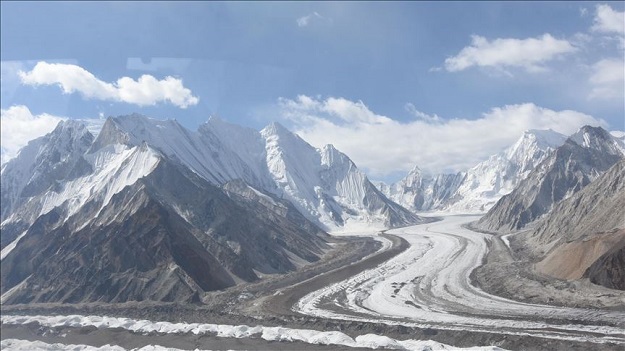A view from Saichen glacier, where India and Pakistan both claim the area and have thousands of soldiers stationed there in Siachen. PHOTO: Anadolu Agency 