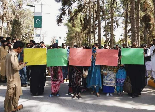 Balochistan University Students Continue Protest Against Campus