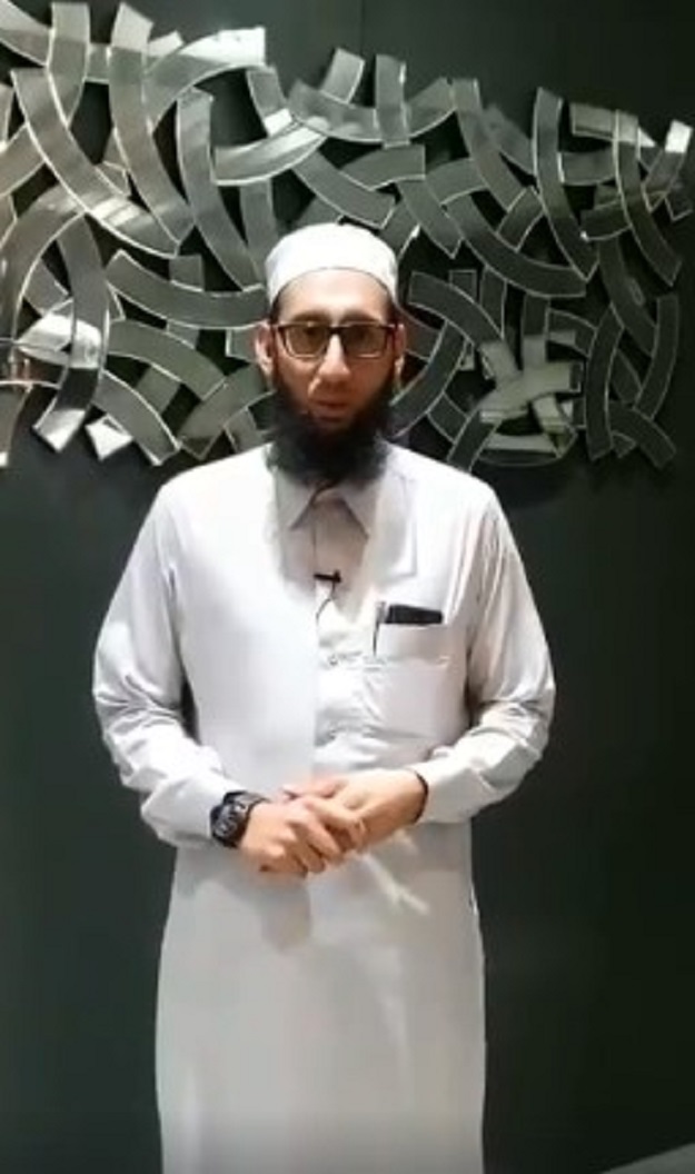 A screenshot from the video posted by Maulana Akoo.