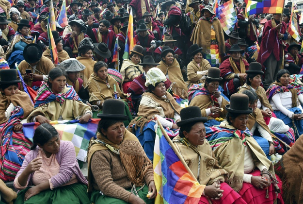 Bolivian indigenous Aymaras, supporters of former president Evo Morales, protest in La Paz. PHOTO:AFP