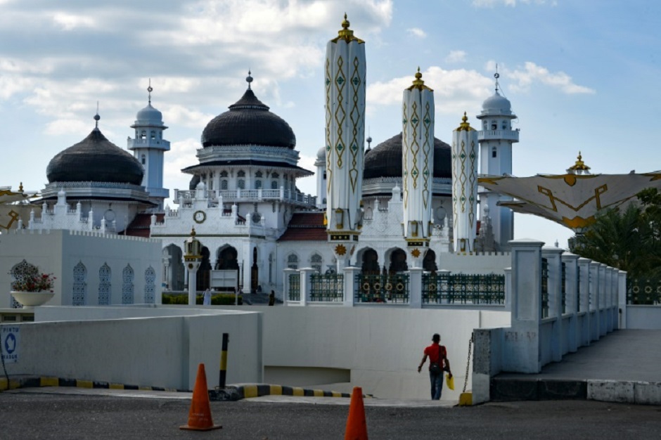 A team of some 1,000 have spent years visiting every corner of Indonesia to answer one question: how many mosques are there in the world's biggest Muslim majority nation?. PHOTO: AFP