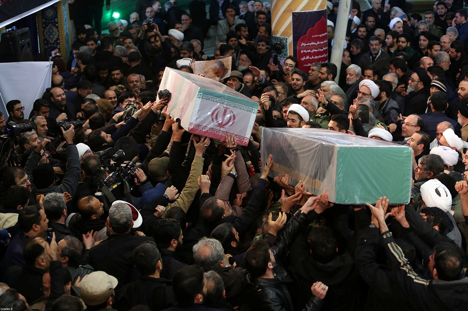 Iranian people attend a funeral for Iranian Major-General Qassem Soleimani, head of the elite Quds Force, and Iraqi militia commander Abu Mahdi al-Muhandis, who were killed in an air strike at Baghdad airport, in Tehran, Iran January 6, 2020.PHOTO: REUTERS