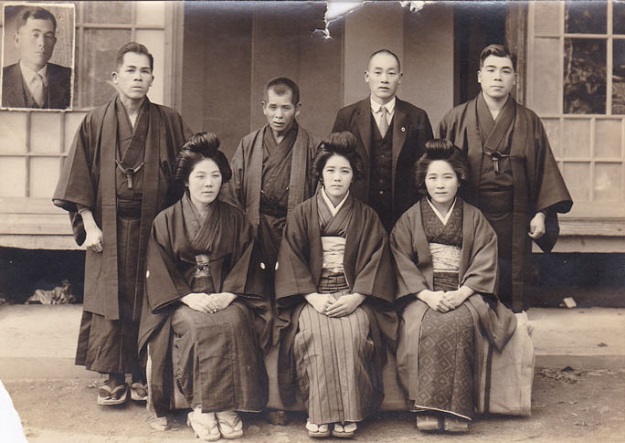 Kane (front row, centre) with her brothers and sisters. PHOTO COURTESY: GUINNESS WORLD RECORDS
