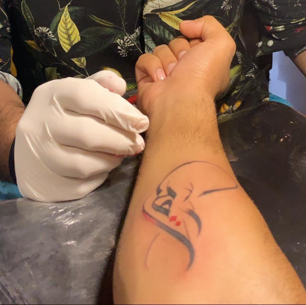 Yasir Hussain Gets Iqra Aziz S Name Tattooed On His Arm