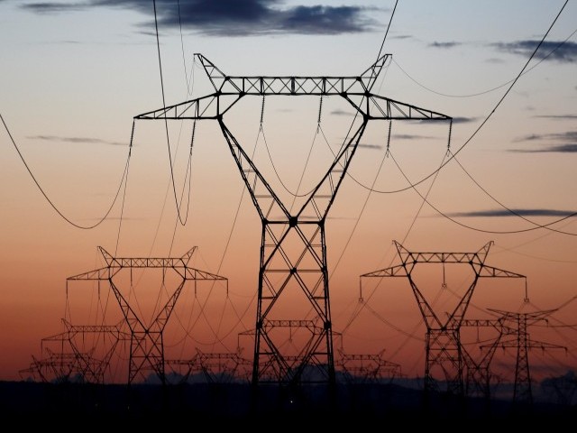 Pakistan’s energy imports shrink 33% to $668 million