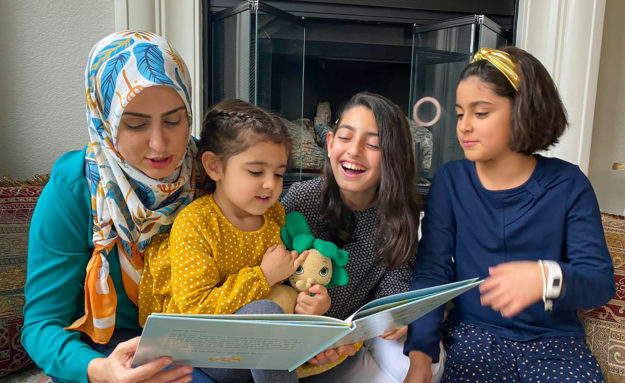 mom-and-daughters-reading-1-1587556013-e1587556030405